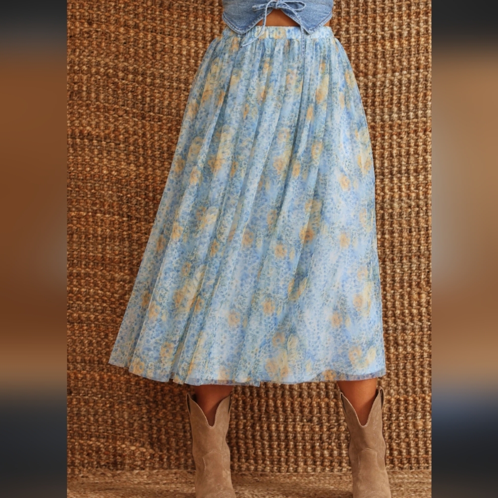 Altar'd State Skirt NWT Size M Baby Blue Yellow Midi Lined Cottagecore Romantic